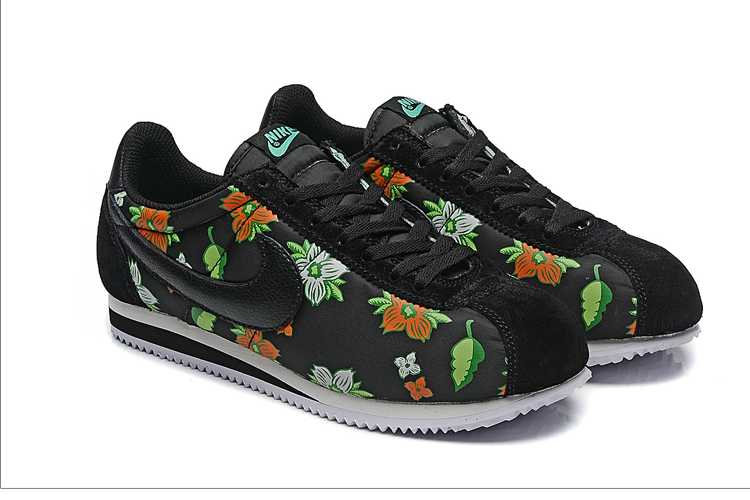 Cortez Hawaiian Flowers femme chaussure nike cortez